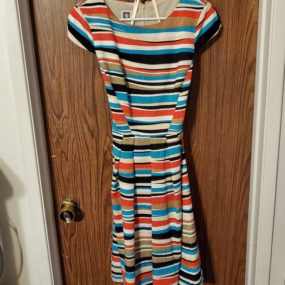 Clothes - Picture 6 of 8